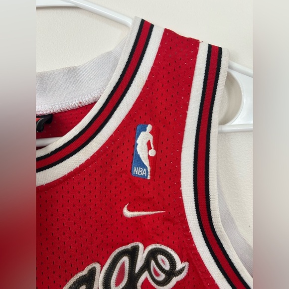 Vintage 90’s Chicago Bulls Nike Team Sports Michael Jordan Basketball Jersey S - Picture 2 of 10
